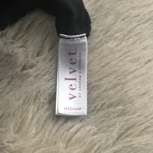 Blouse- T- shirt - Picture 3 of 3